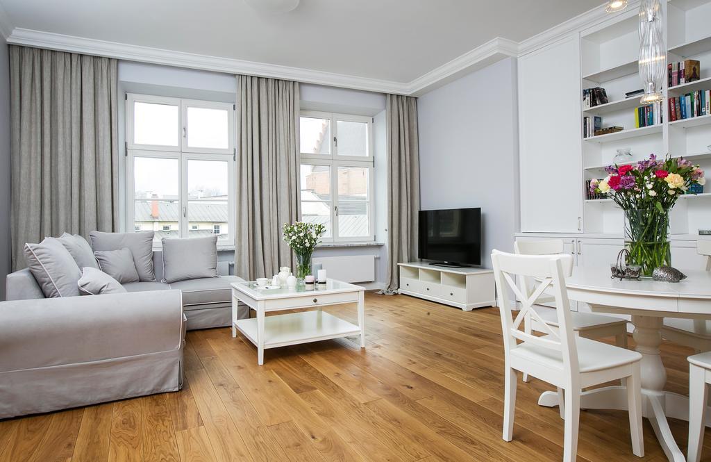Mint Luxury At The Main Square Apartament