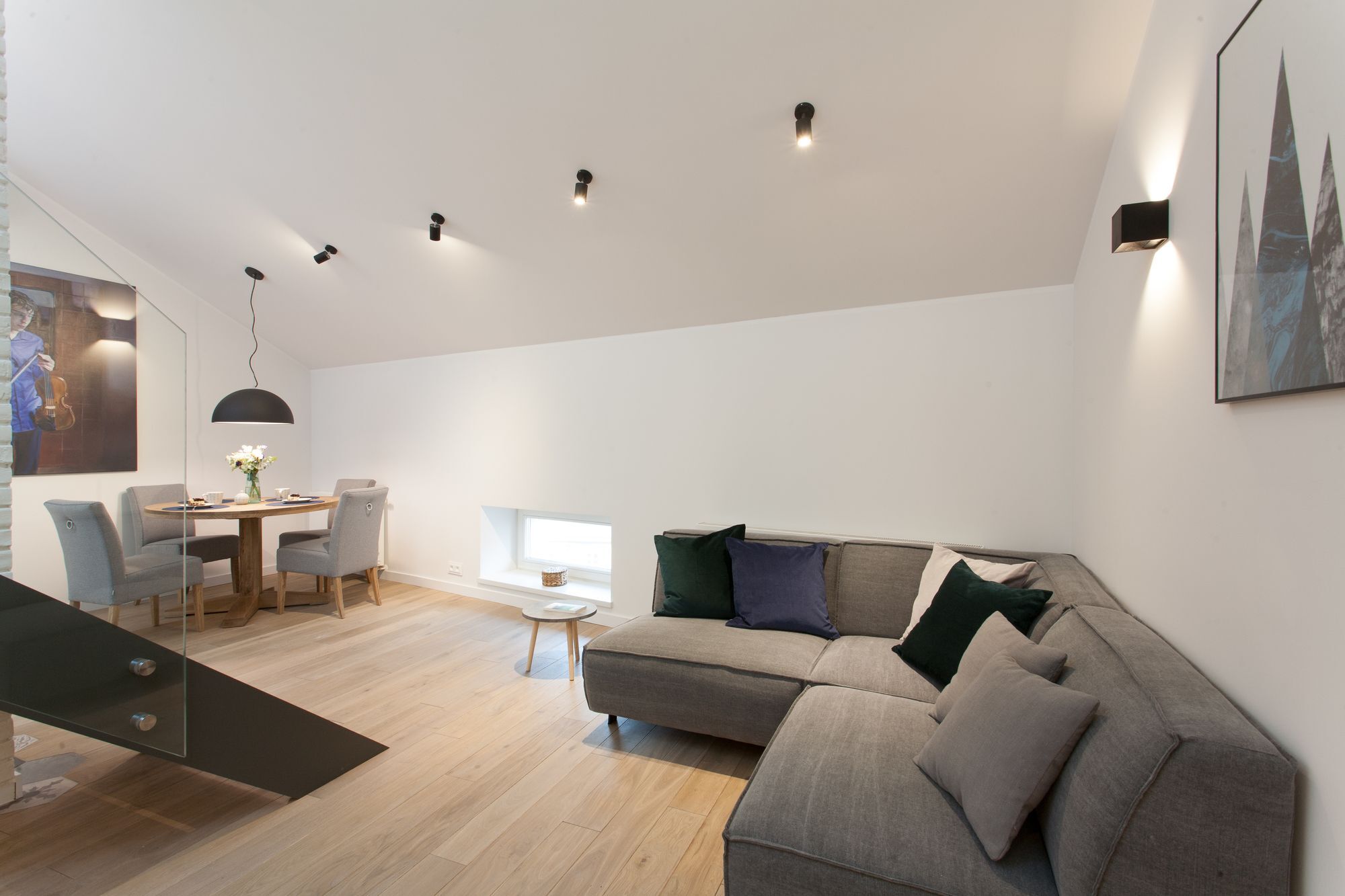 Mint Luxury At The Main Square Apartament *